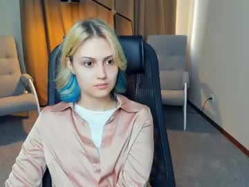 angelinaholly
