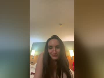 bebe anya