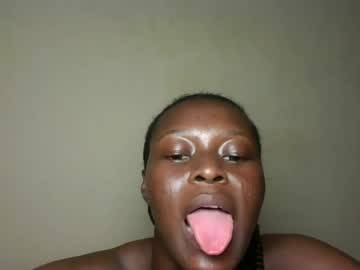 horny queen 21